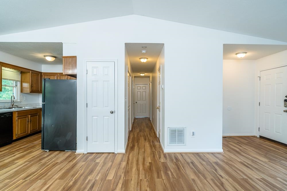 1014 PAUL ST, HARRISONBURG, Virginia 22802, 3 Bedrooms Bedrooms, ,2 BathroomsBathrooms,Residential,1014 PAUL ST,665162 MLS # 665162
