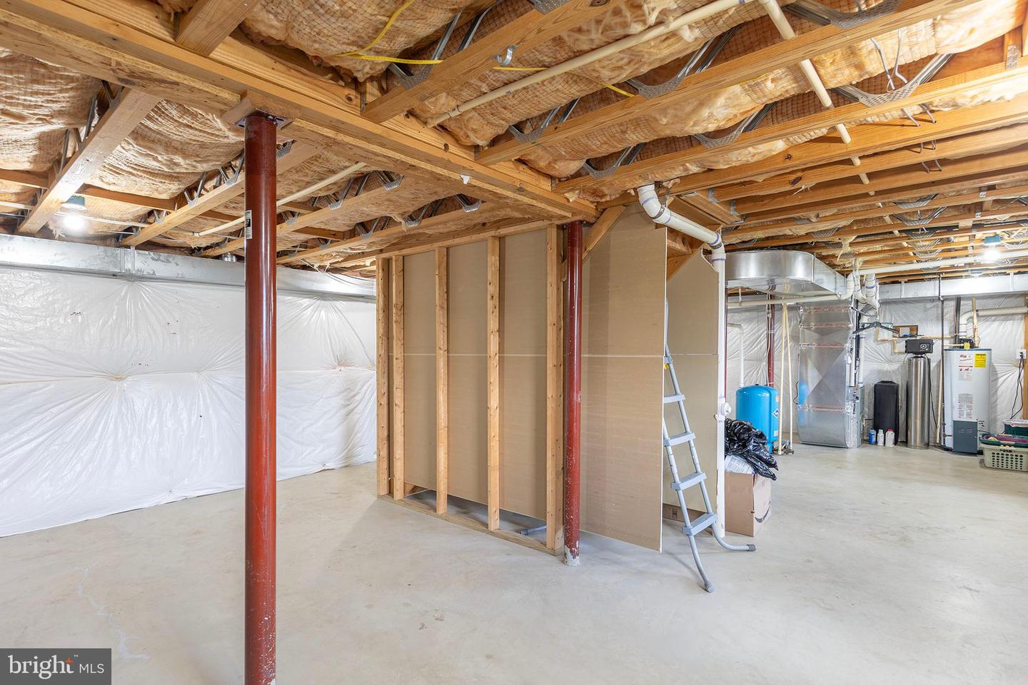 442 FROG HOLLOW RD, WINCHESTER, Virginia 22603, 4 Bedrooms Bedrooms, 13 Rooms Rooms,2 BathroomsBathrooms,Residential,For sale,442 FROG HOLLOW RD,VAFV2033448 MLS # VAFV2033448