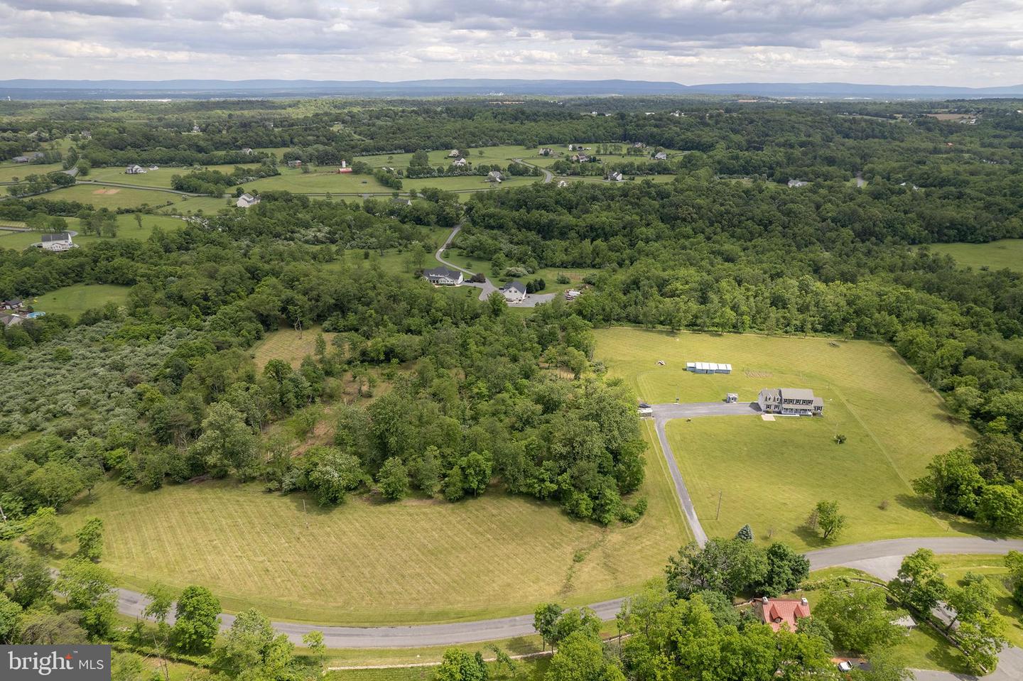 442 FROG HOLLOW RD, WINCHESTER, Virginia 22603, 4 Bedrooms Bedrooms, 13 Rooms Rooms,2 BathroomsBathrooms,Residential,For sale,442 FROG HOLLOW RD,VAFV2033448 MLS # VAFV2033448