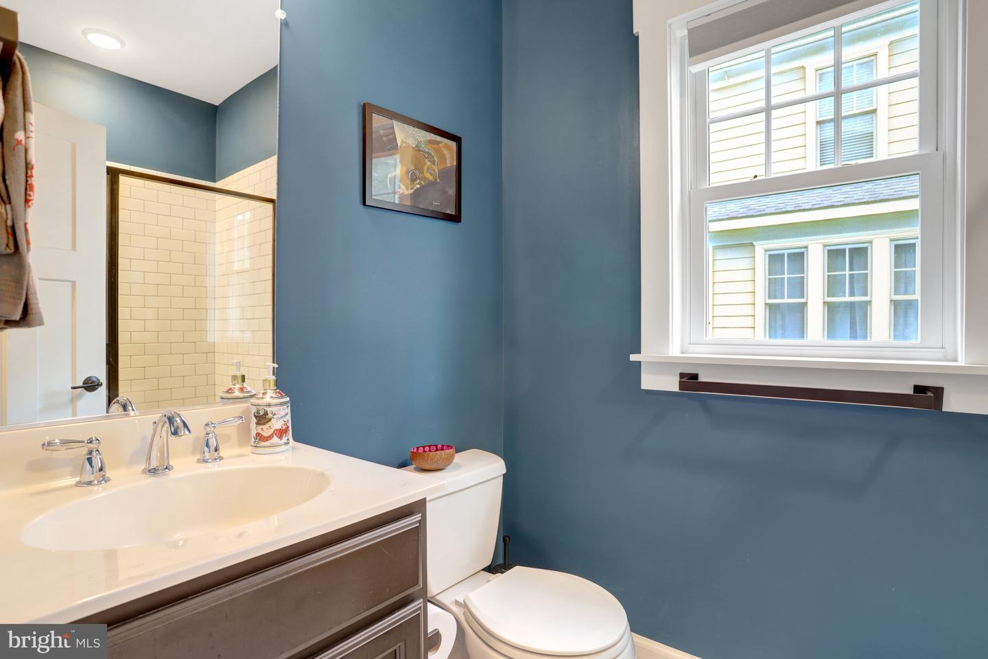 22 W DEL RAY AVE, ALEXANDRIA, Virginia 22301, 4 Bedrooms Bedrooms, ,3 BathroomsBathrooms,Residential,For sale,22 W DEL RAY AVE,VAAX2044212 MLS # VAAX2044212