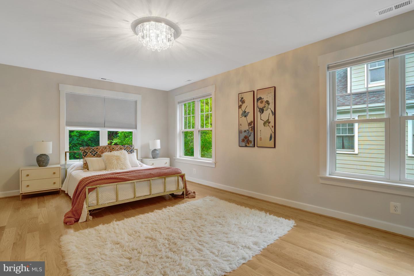 22 W DEL RAY AVE, ALEXANDRIA, Virginia 22301, 4 Bedrooms Bedrooms, ,3 BathroomsBathrooms,Residential,For sale,22 W DEL RAY AVE,VAAX2044212 MLS # VAAX2044212