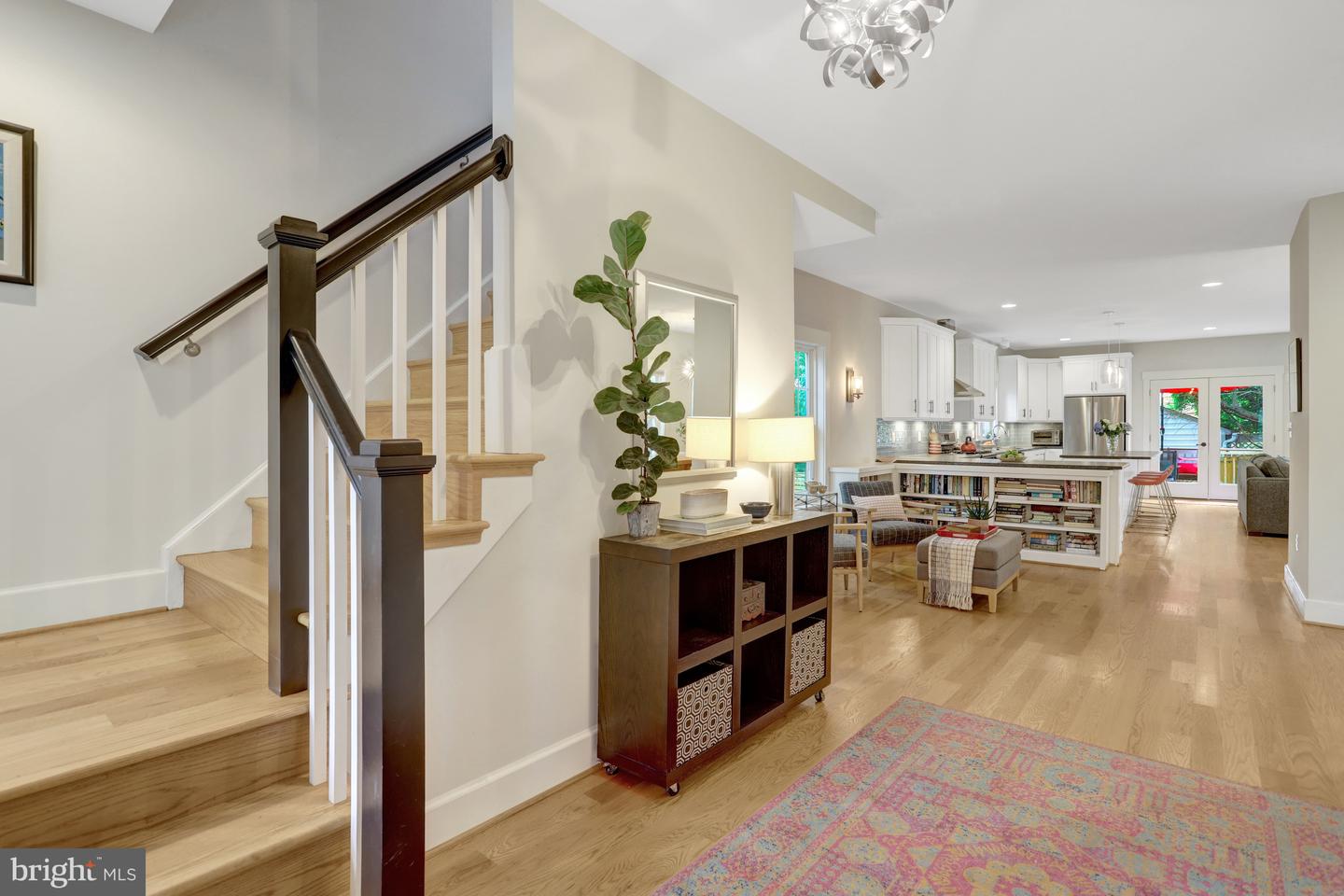 22 W DEL RAY AVE, ALEXANDRIA, Virginia 22301, 4 Bedrooms Bedrooms, ,3 BathroomsBathrooms,Residential,For sale,22 W DEL RAY AVE,VAAX2044212 MLS # VAAX2044212