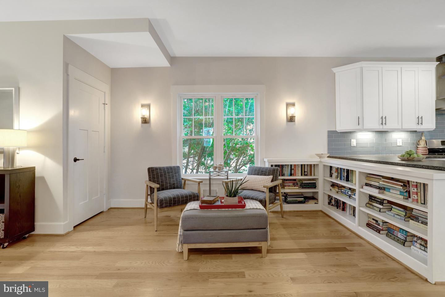 22 W DEL RAY AVE, ALEXANDRIA, Virginia 22301, 4 Bedrooms Bedrooms, ,3 BathroomsBathrooms,Residential,For sale,22 W DEL RAY AVE,VAAX2044212 MLS # VAAX2044212