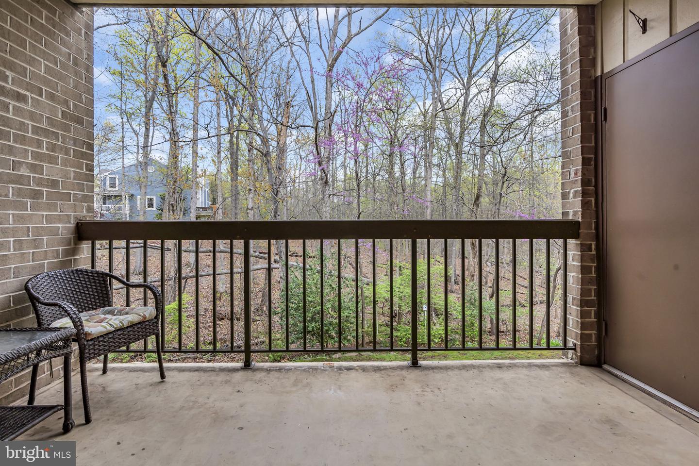 1665 PARKCREST CIR #5C/201, RESTON, Virginia 20190, 2 Bedrooms Bedrooms, ,1 BathroomBathrooms,Residential,For sale,1665 PARKCREST CIR #5C/201,VAFX2235322 MLS # VAFX2235322