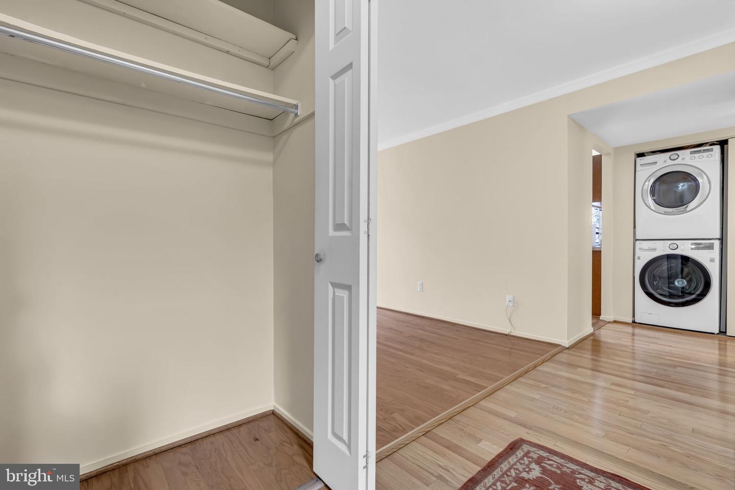 1665 PARKCREST CIR #5C/201, RESTON, Virginia 20190, 2 Bedrooms Bedrooms, ,1 BathroomBathrooms,Residential,For sale,1665 PARKCREST CIR #5C/201,VAFX2235322 MLS # VAFX2235322
