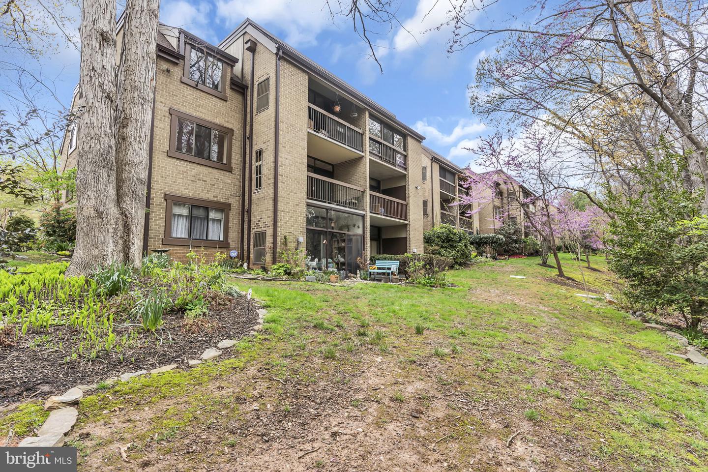 1665 PARKCREST CIR #5C/201, RESTON, Virginia 20190, 2 Bedrooms Bedrooms, ,1 BathroomBathrooms,Residential,For sale,1665 PARKCREST CIR #5C/201,VAFX2235322 MLS # VAFX2235322