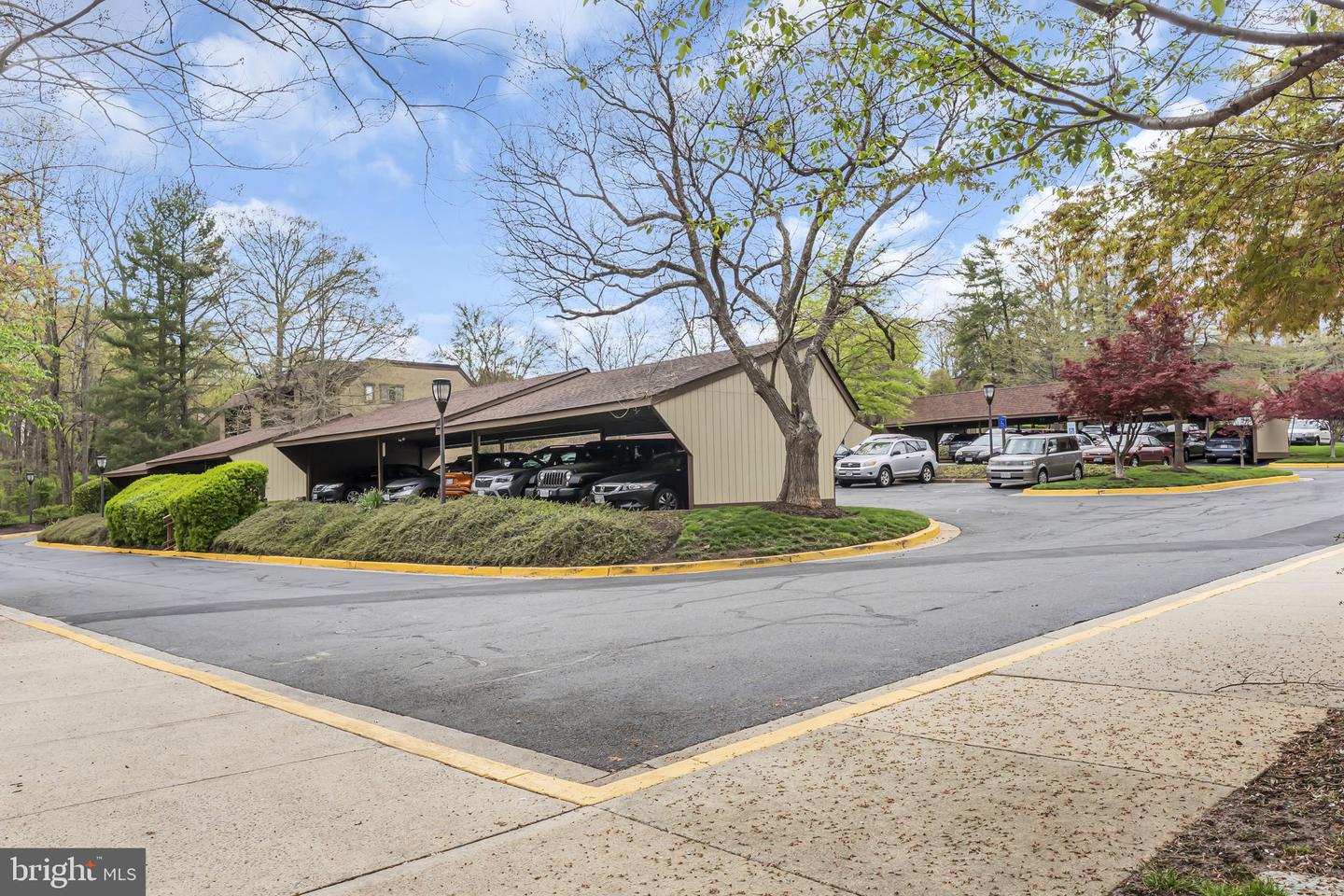 1665 PARKCREST CIR #5C/201, RESTON, Virginia 20190, 2 Bedrooms Bedrooms, ,1 BathroomBathrooms,Residential,For sale,1665 PARKCREST CIR #5C/201,VAFX2235322 MLS # VAFX2235322