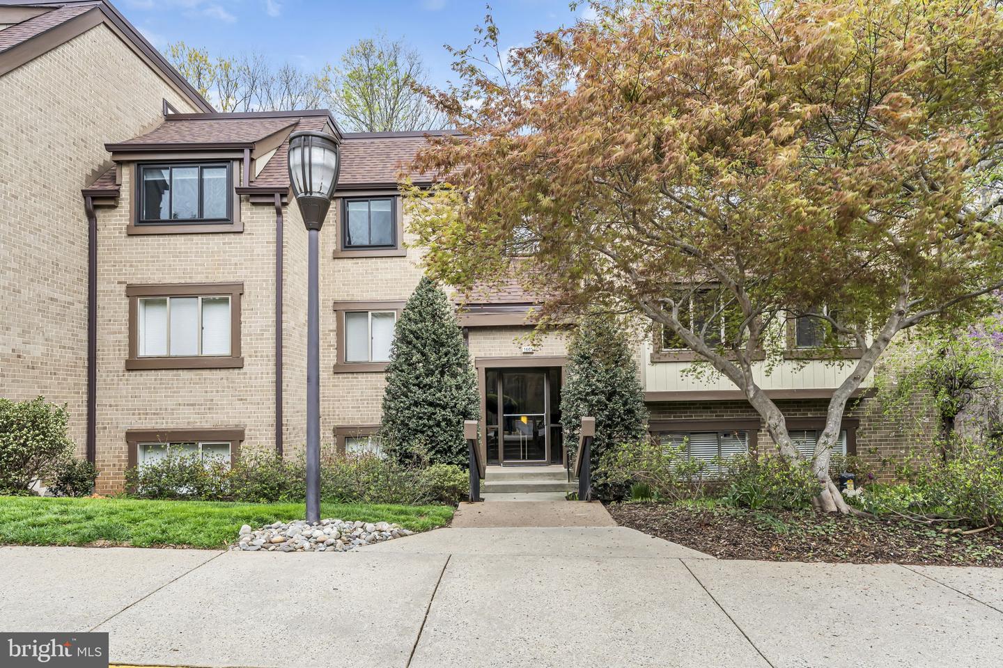 1665 PARKCREST CIR #5C/201, RESTON, Virginia 20190, 2 Bedrooms Bedrooms, ,1 BathroomBathrooms,Residential,For sale,1665 PARKCREST CIR #5C/201,VAFX2235322 MLS # VAFX2235322