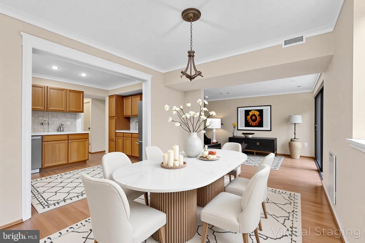 1665 PARKCREST CIR #5C/201, RESTON, Virginia 20190, 2 Bedrooms Bedrooms, ,1 BathroomBathrooms,Residential,For sale,1665 PARKCREST CIR #5C/201,VAFX2235322 MLS # VAFX2235322