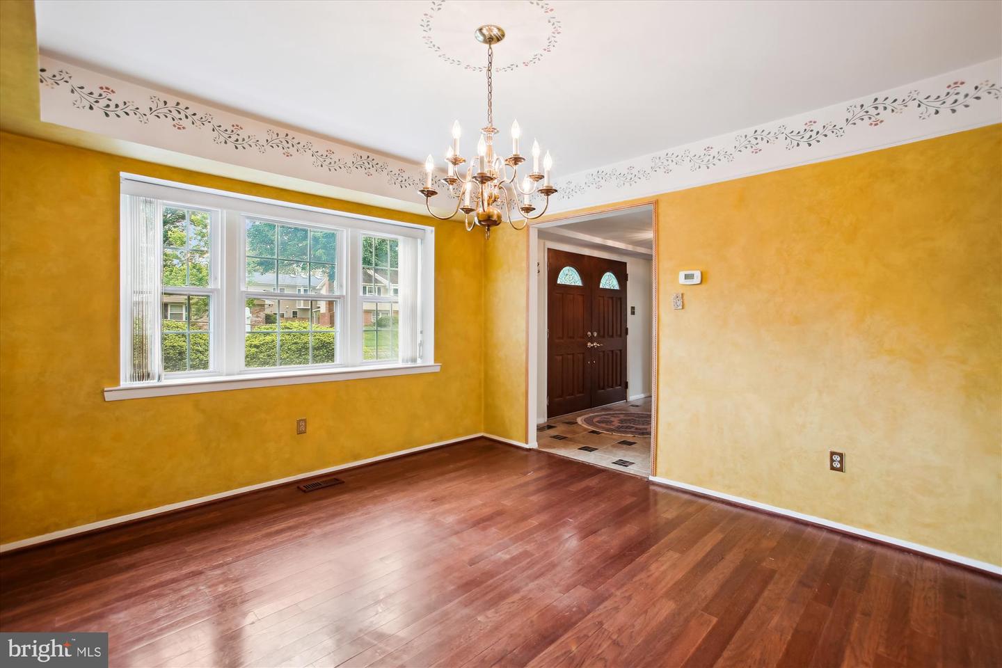 4129 MEADOW HILL LN, FAIRFAX, Virginia 22033, 4 Bedrooms Bedrooms, ,2 BathroomsBathrooms,Residential,For sale,4129 MEADOW HILL LN,VAFX2236748 MLS # VAFX2236748