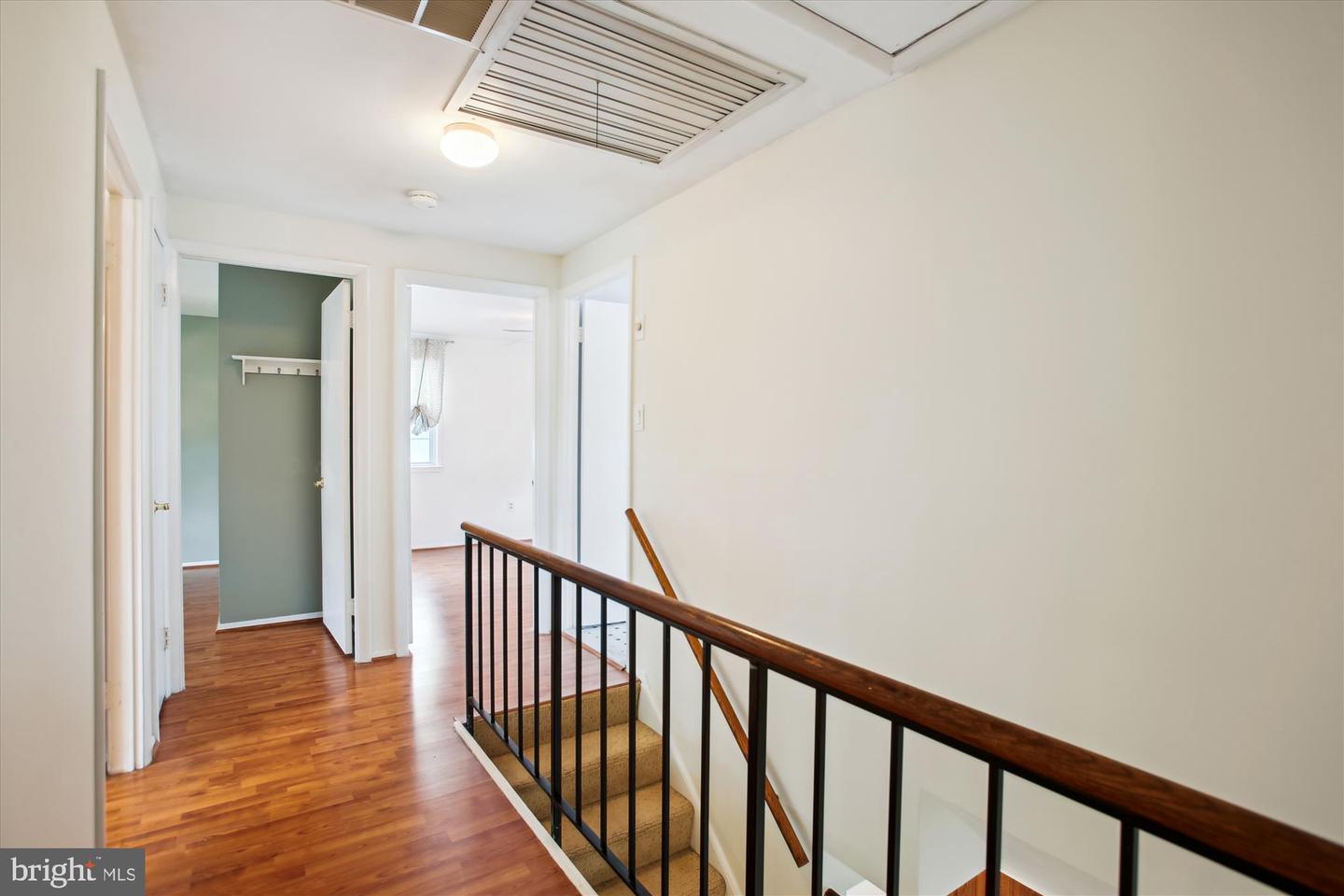 4129 MEADOW HILL LN, FAIRFAX, Virginia 22033, 4 Bedrooms Bedrooms, ,2 BathroomsBathrooms,Residential,For sale,4129 MEADOW HILL LN,VAFX2236748 MLS # VAFX2236748