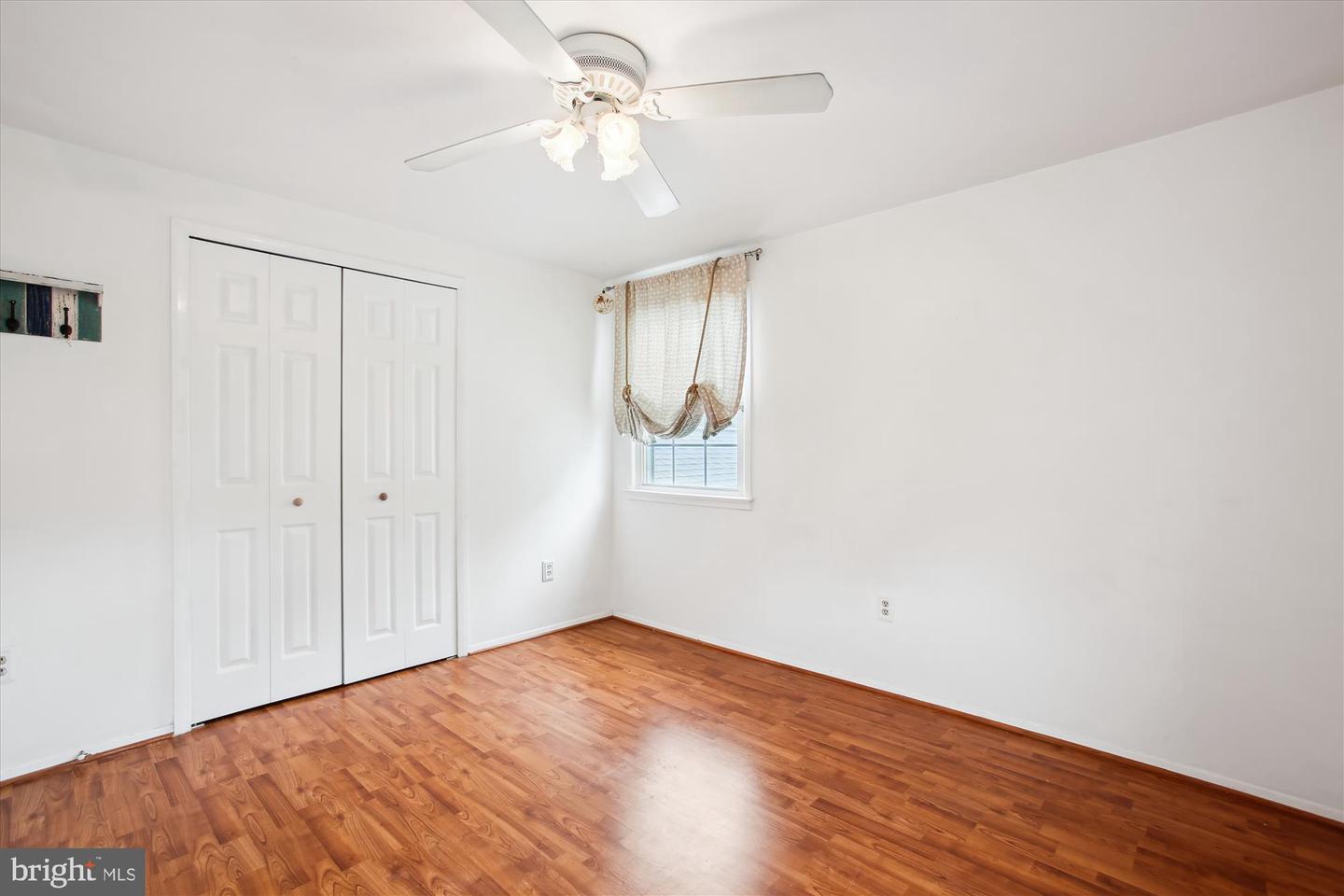 4129 MEADOW HILL LN, FAIRFAX, Virginia 22033, 4 Bedrooms Bedrooms, ,2 BathroomsBathrooms,Residential,For sale,4129 MEADOW HILL LN,VAFX2236748 MLS # VAFX2236748