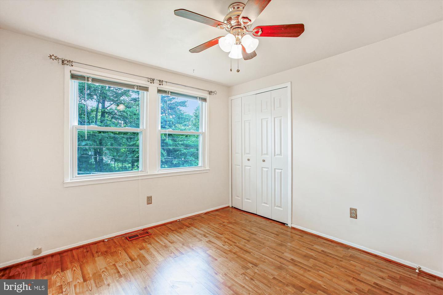 4129 MEADOW HILL LN, FAIRFAX, Virginia 22033, 4 Bedrooms Bedrooms, ,2 BathroomsBathrooms,Residential,For sale,4129 MEADOW HILL LN,VAFX2236748 MLS # VAFX2236748