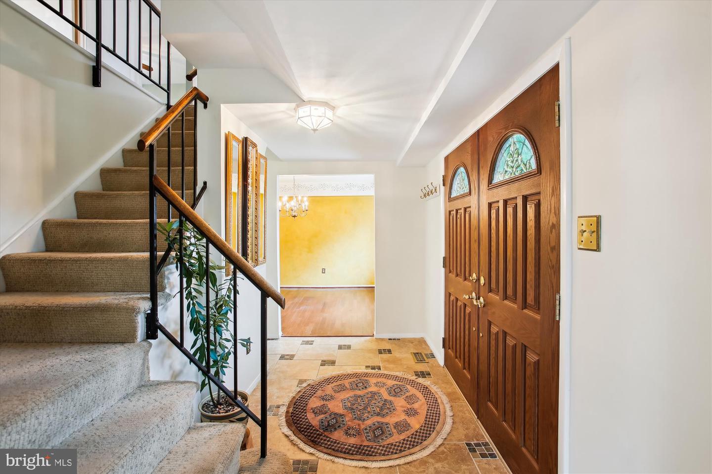4129 MEADOW HILL LN, FAIRFAX, Virginia 22033, 4 Bedrooms Bedrooms, ,2 BathroomsBathrooms,Residential,For sale,4129 MEADOW HILL LN,VAFX2236748 MLS # VAFX2236748