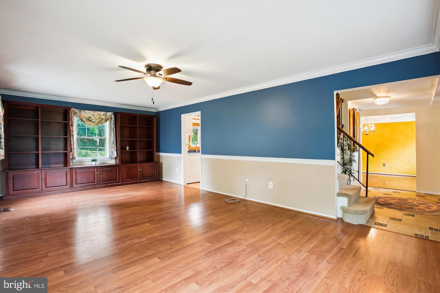 4129 MEADOW HILL LN, FAIRFAX, Virginia 22033, 4 Bedrooms Bedrooms, ,2 BathroomsBathrooms,Residential,For sale,4129 MEADOW HILL LN,VAFX2236748 MLS # VAFX2236748