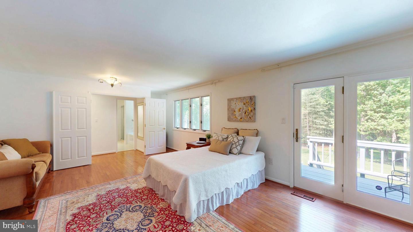 317 SPRINGVALE RD, GREAT FALLS, Virginia 22066, 5 Bedrooms Bedrooms, ,3 BathroomsBathrooms,Residential,For sale,317 SPRINGVALE RD,VAFX2236922 MLS # VAFX2236922