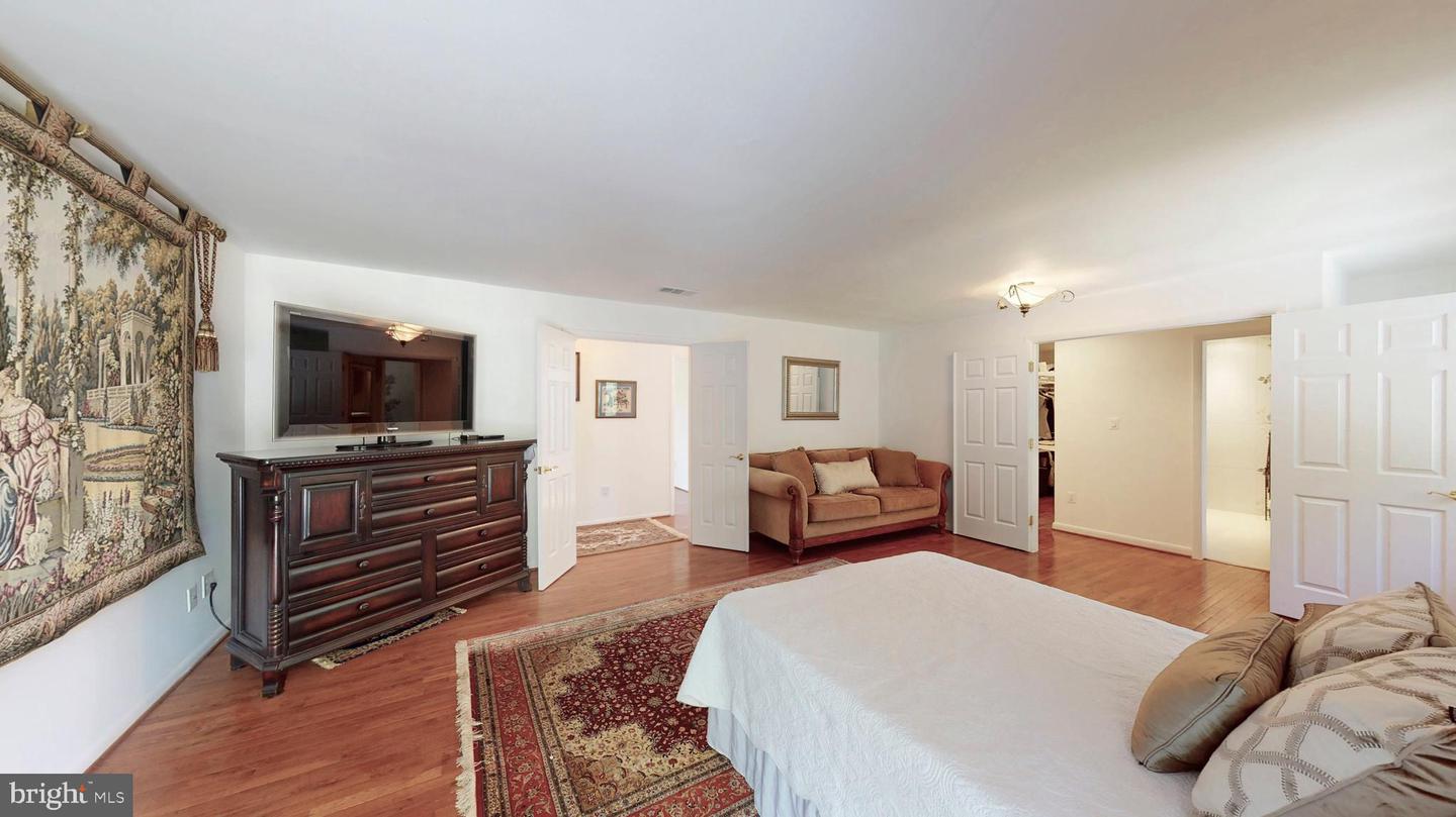 317 SPRINGVALE RD, GREAT FALLS, Virginia 22066, 5 Bedrooms Bedrooms, ,3 BathroomsBathrooms,Residential,For sale,317 SPRINGVALE RD,VAFX2236922 MLS # VAFX2236922