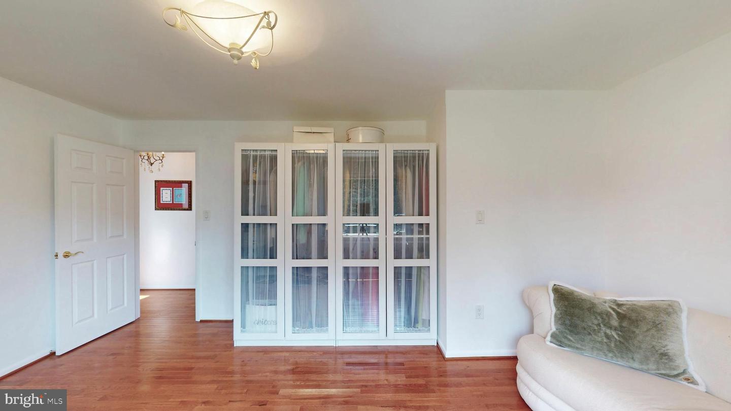 317 SPRINGVALE RD, GREAT FALLS, Virginia 22066, 5 Bedrooms Bedrooms, ,3 BathroomsBathrooms,Residential,For sale,317 SPRINGVALE RD,VAFX2236922 MLS # VAFX2236922