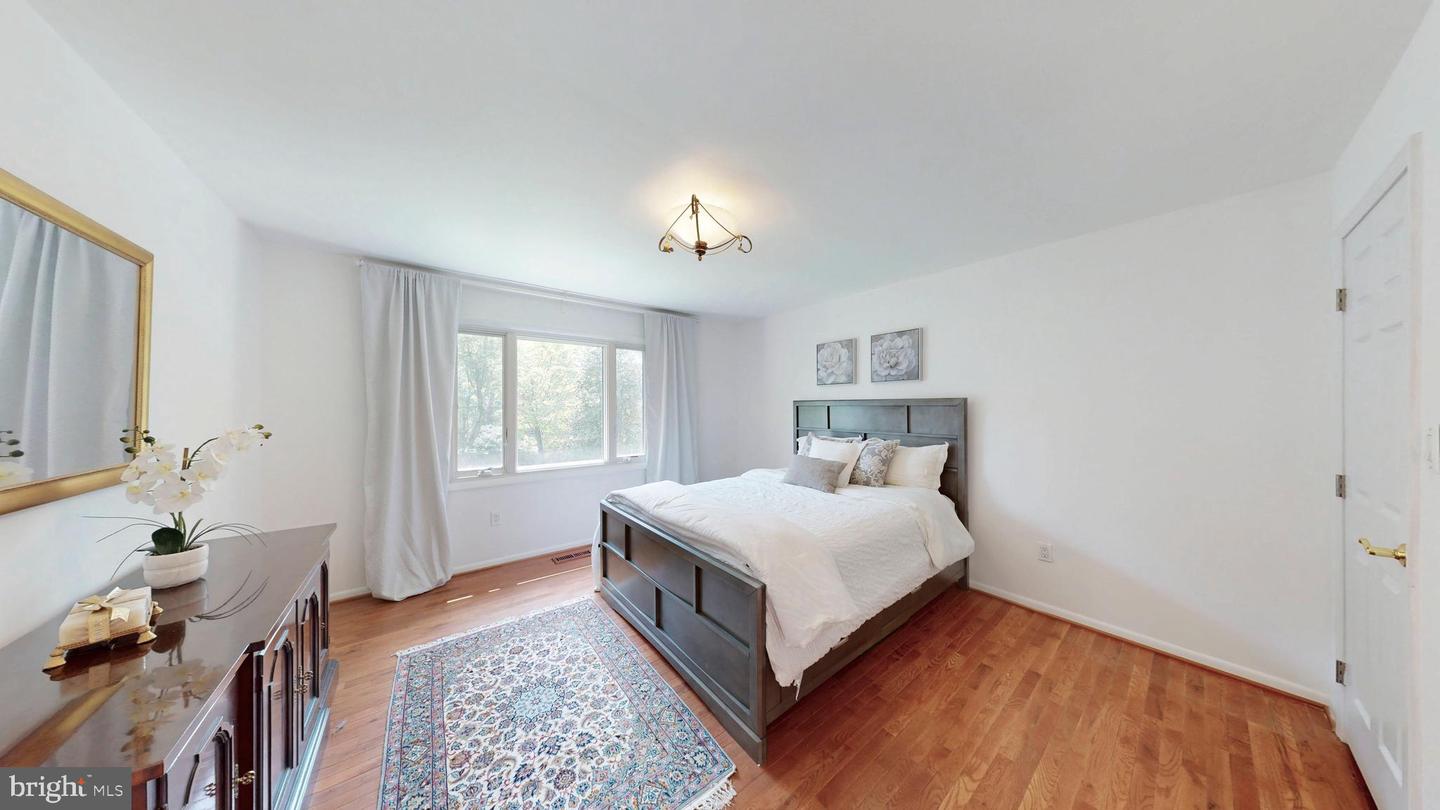 317 SPRINGVALE RD, GREAT FALLS, Virginia 22066, 5 Bedrooms Bedrooms, ,3 BathroomsBathrooms,Residential,For sale,317 SPRINGVALE RD,VAFX2236922 MLS # VAFX2236922