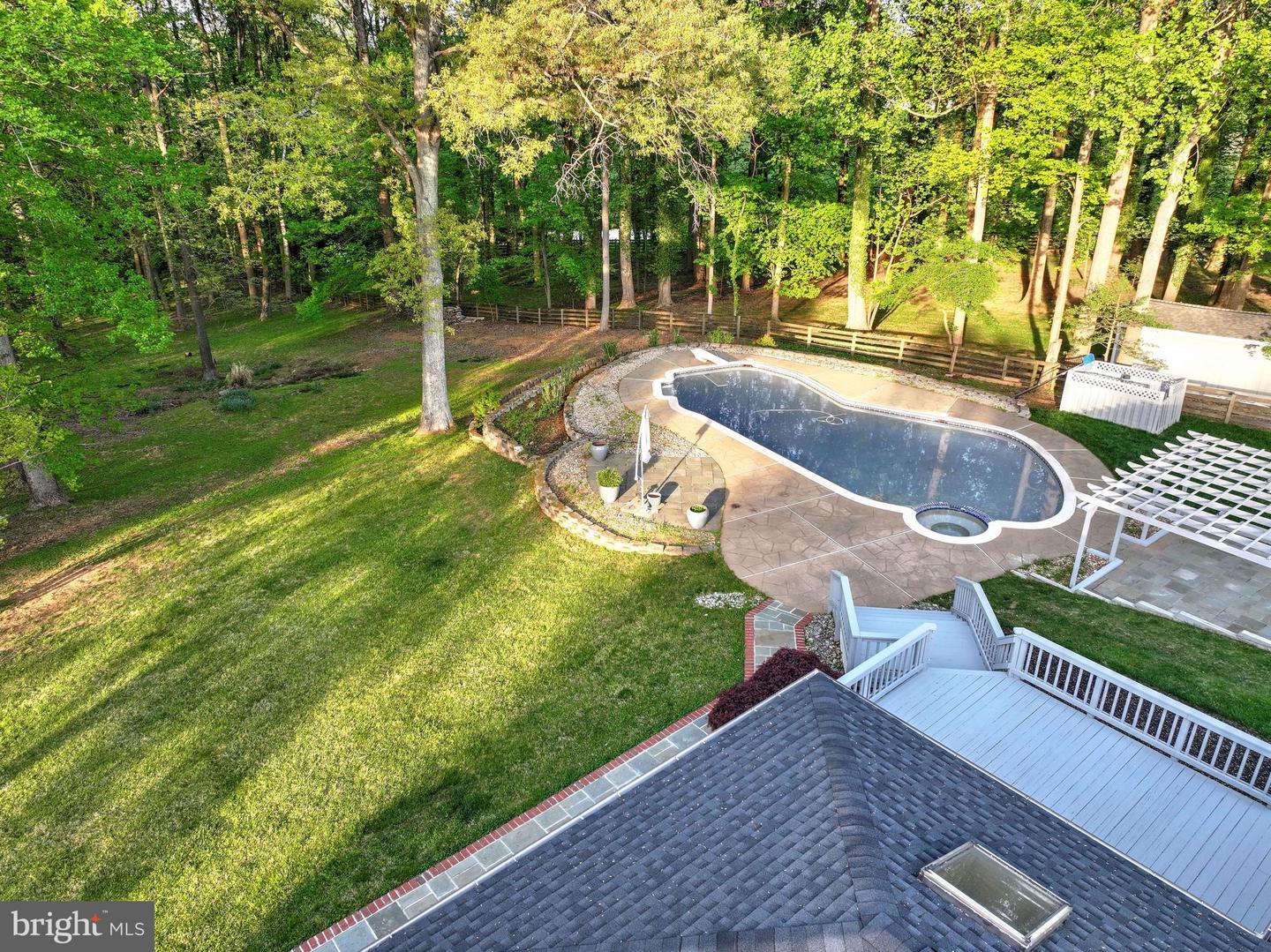 317 SPRINGVALE RD, GREAT FALLS, Virginia 22066, 5 Bedrooms Bedrooms, ,3 BathroomsBathrooms,Residential,For sale,317 SPRINGVALE RD,VAFX2236922 MLS # VAFX2236922