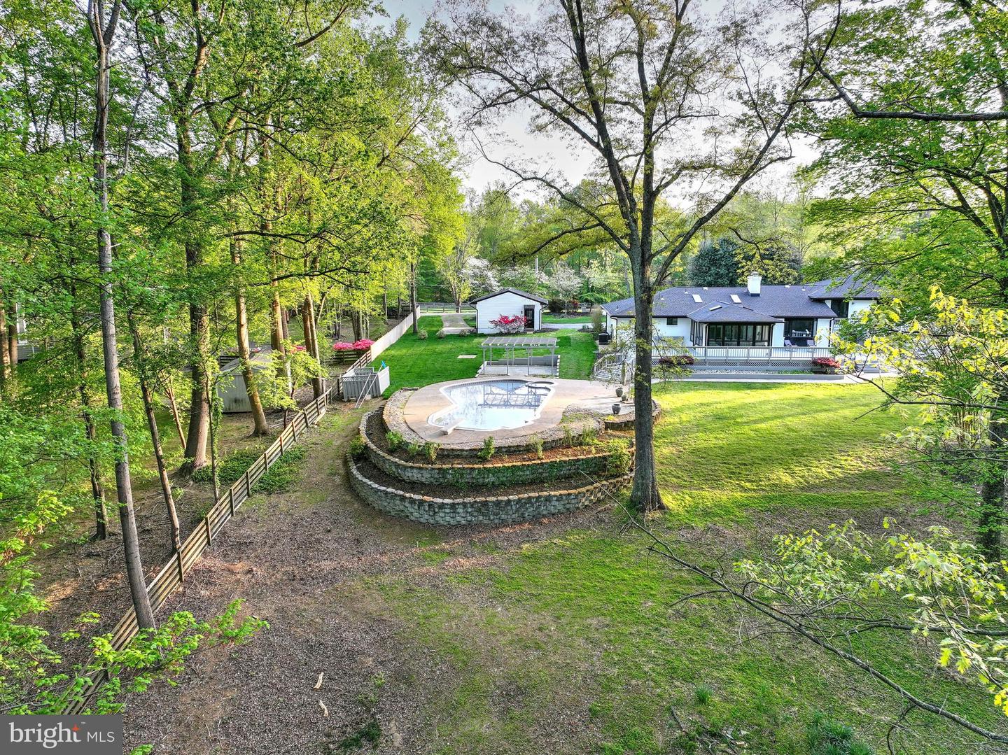 317 SPRINGVALE RD, GREAT FALLS, Virginia 22066, 5 Bedrooms Bedrooms, ,3 BathroomsBathrooms,Residential,For sale,317 SPRINGVALE RD,VAFX2236922 MLS # VAFX2236922