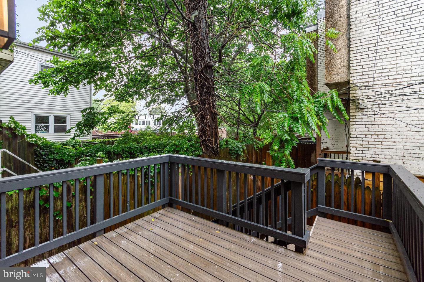 407 16TH ST SE, WASHINGTON, District Of Columbia 20003, 4 Bedrooms Bedrooms, ,3 BathroomsBathrooms,Residential,For sale,407 16TH ST SE,DCDC2198036 MLS # DCDC2198036