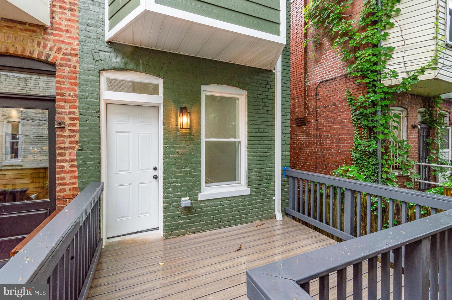 407 16TH ST SE, WASHINGTON, District Of Columbia 20003, 4 Bedrooms Bedrooms, ,3 BathroomsBathrooms,Residential,For sale,407 16TH ST SE,DCDC2198036 MLS # DCDC2198036