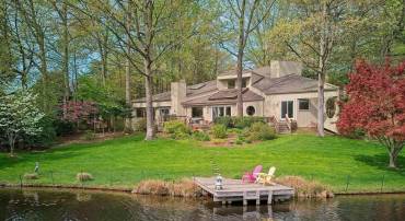 11566 LAKE NEWPORT RD, RESTON, Virginia 20194, 3 Bedrooms Bedrooms, ,3 BathroomsBathrooms,Residential,For sale,11566 LAKE NEWPORT RD,VAFX2237578 MLS # VAFX2237578
