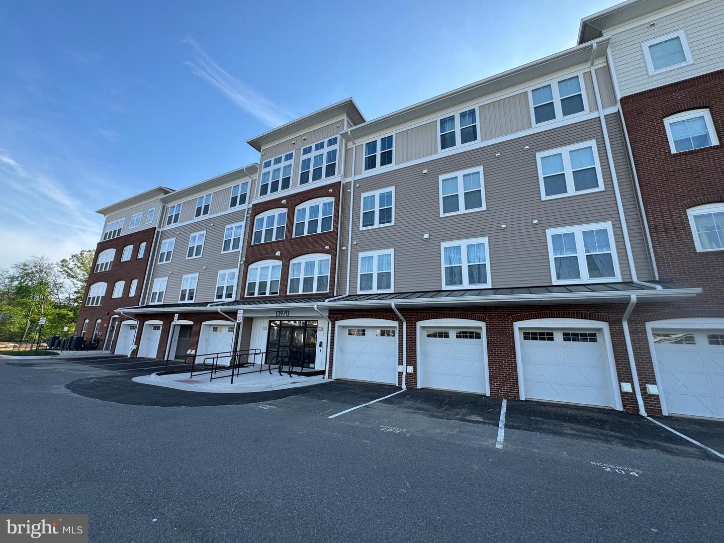 13970 ENGLEFIELD DR #207, WOODBRIDGE, Virginia 22193, 2 Bedrooms Bedrooms, ,2 BathroomsBathrooms,Residential,For sale,13970 ENGLEFIELD DR #207,VAPW2093544 MLS # VAPW2093544