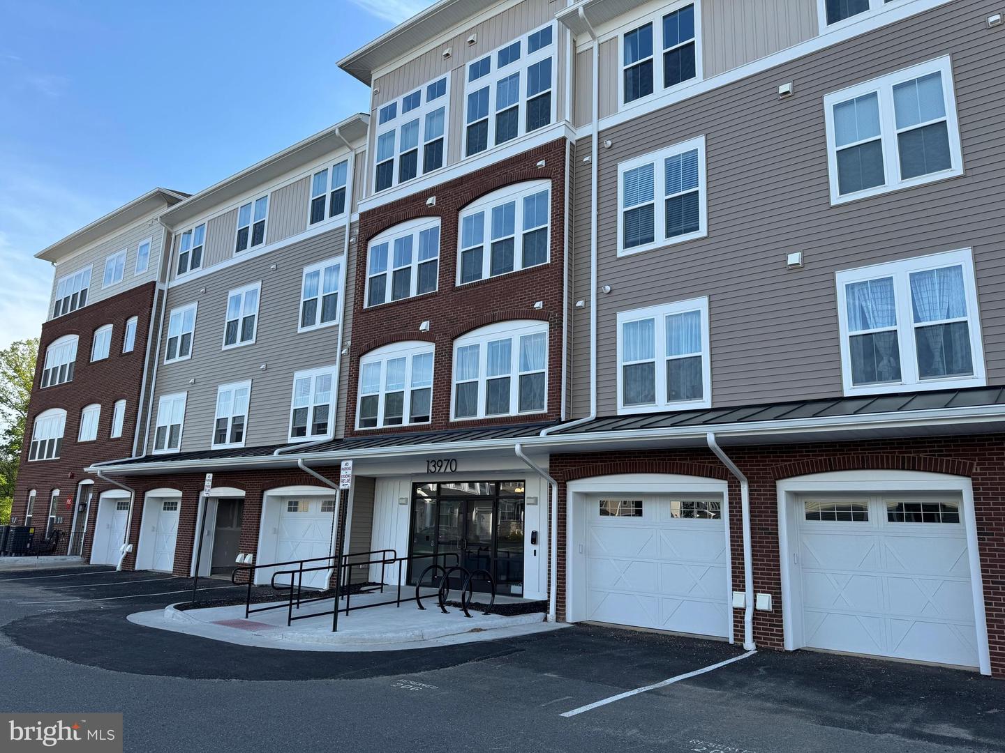 13970 ENGLEFIELD DR #207, WOODBRIDGE, Virginia 22193, 2 Bedrooms Bedrooms, ,2 BathroomsBathrooms,Residential,For sale,13970 ENGLEFIELD DR #207,VAPW2093544 MLS # VAPW2093544