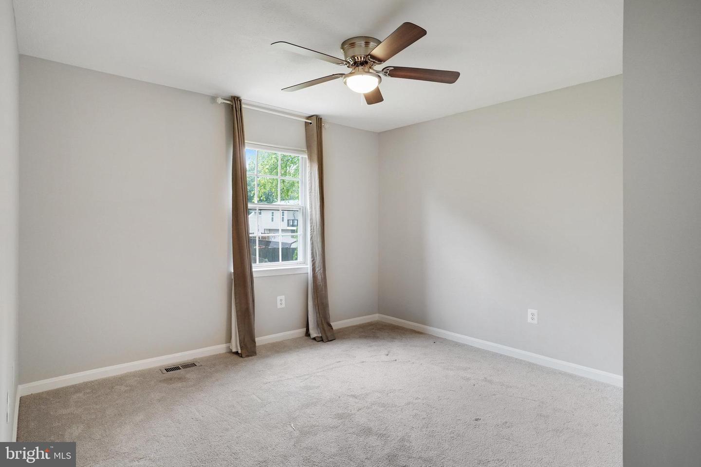 8499 KIRBY ST, MANASSAS, Virginia 20110, 6 Bedrooms Bedrooms, ,3 BathroomsBathrooms,Residential,For sale,8499 KIRBY ST,VAMN2008254 MLS # VAMN2008254