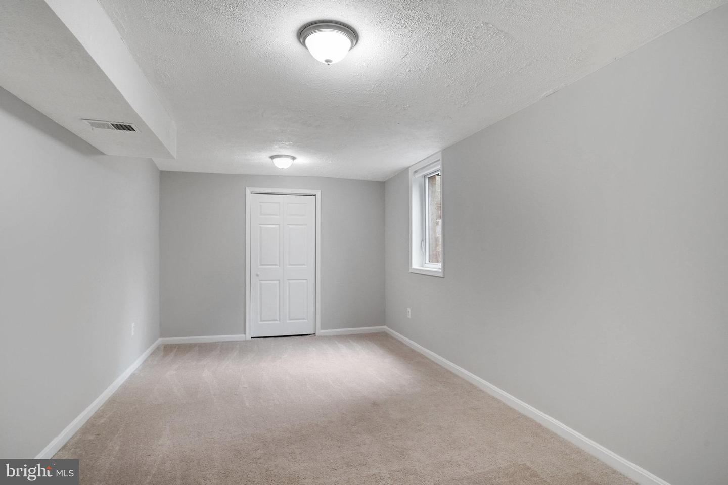 8499 KIRBY ST, MANASSAS, Virginia 20110, 6 Bedrooms Bedrooms, ,3 BathroomsBathrooms,Residential,For sale,8499 KIRBY ST,VAMN2008254 MLS # VAMN2008254