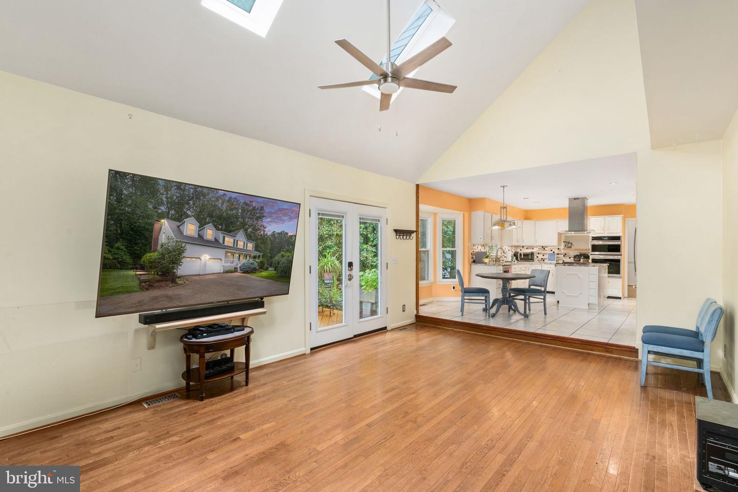 98 AUTUMN DR, STAFFORD, Virginia 22556, 5 Bedrooms Bedrooms, ,3 BathroomsBathrooms,Residential,For sale,98 AUTUMN DR,VAST2038438 MLS # VAST2038438