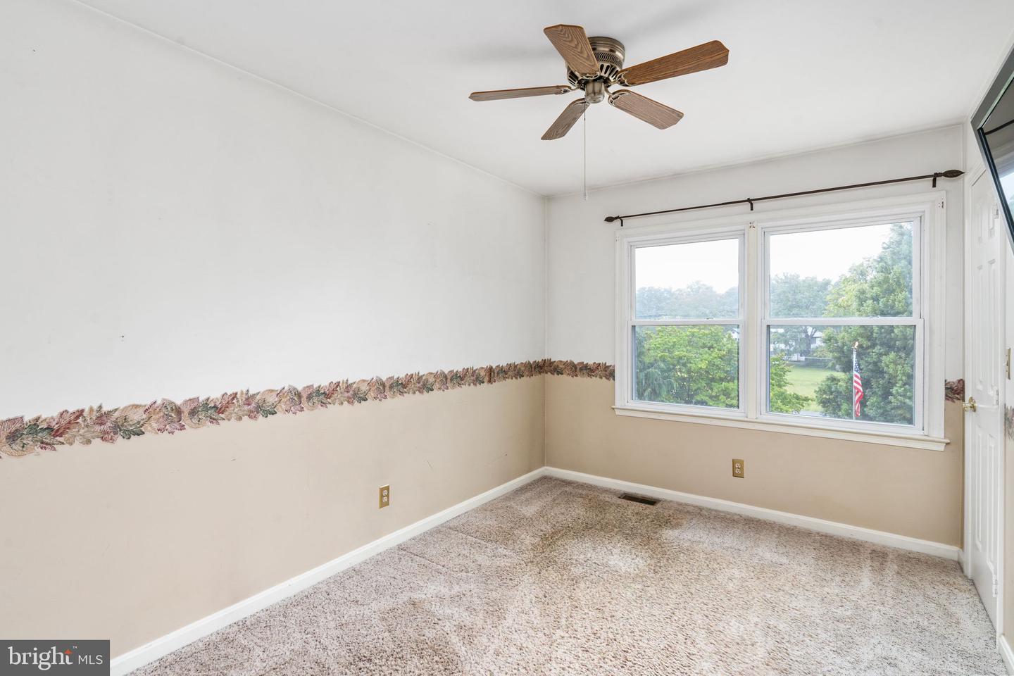 98 AUTUMN DR, STAFFORD, Virginia 22556, 5 Bedrooms Bedrooms, ,3 BathroomsBathrooms,Residential,For sale,98 AUTUMN DR,VAST2038438 MLS # VAST2038438
