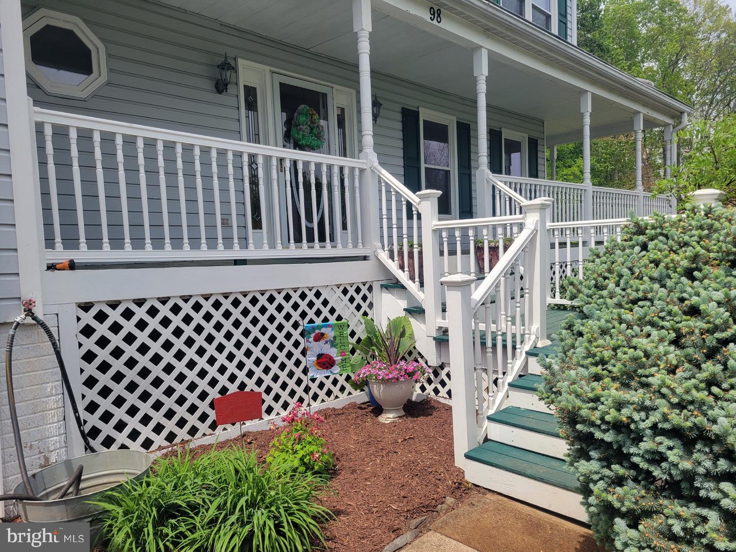 98 AUTUMN DR, STAFFORD, Virginia 22556, 5 Bedrooms Bedrooms, ,3 BathroomsBathrooms,Residential,For sale,98 AUTUMN DR,VAST2038438 MLS # VAST2038438