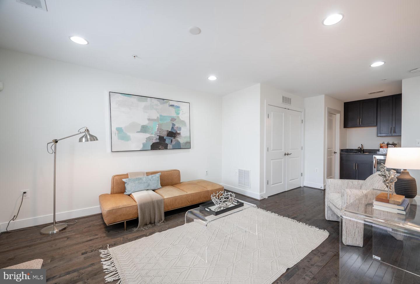 2006 POTOMAC AVE, ALEXANDRIA, Virginia 22301, 3 Bedrooms Bedrooms, ,3 BathroomsBathrooms,Residential,For sale,2006 POTOMAC AVE,VAAX2044820 MLS # VAAX2044820