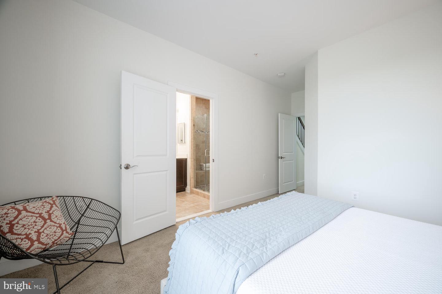 2006 POTOMAC AVE, ALEXANDRIA, Virginia 22301, 3 Bedrooms Bedrooms, ,3 BathroomsBathrooms,Residential,For sale,2006 POTOMAC AVE,VAAX2044820 MLS # VAAX2044820