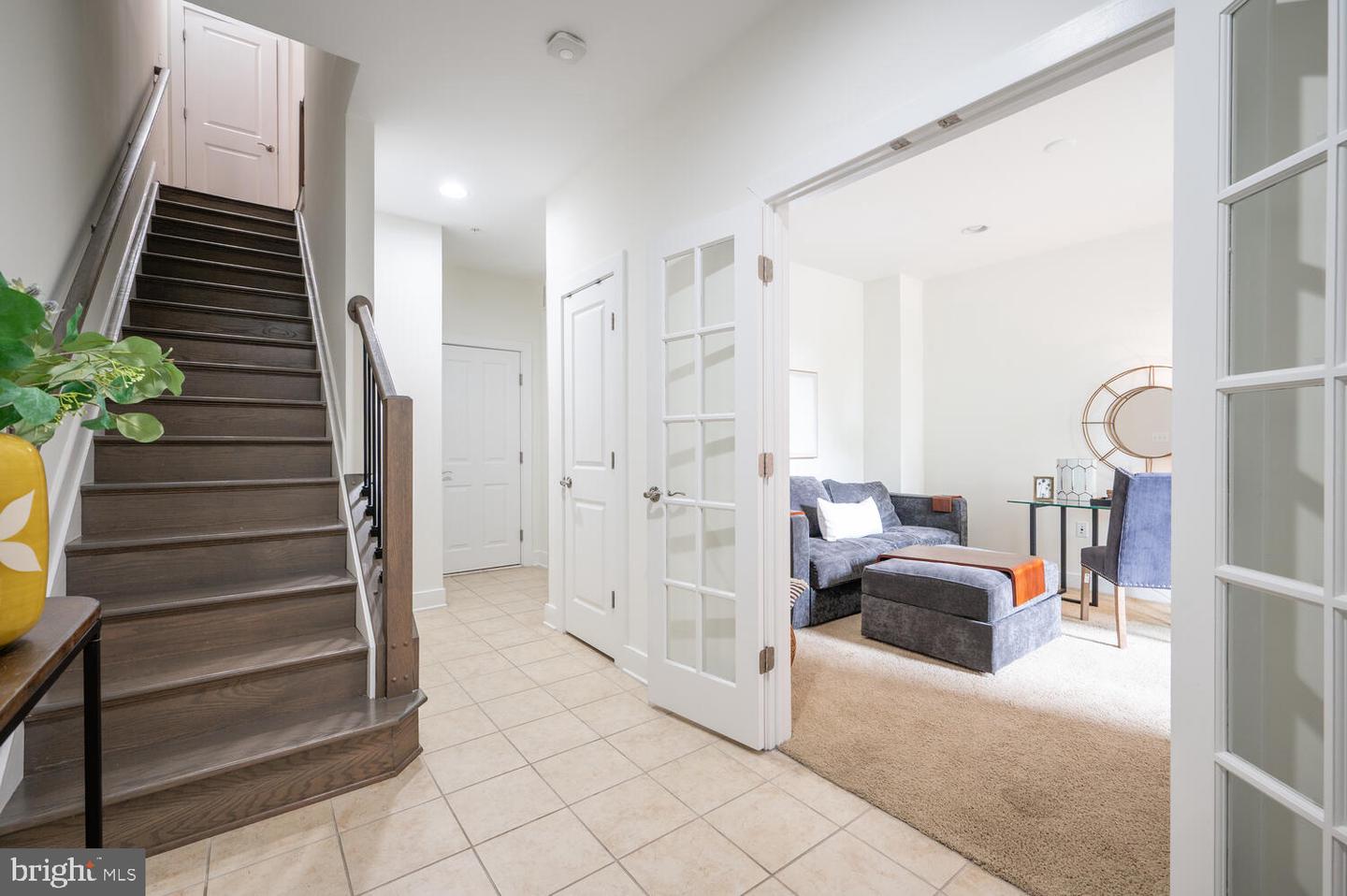 2006 POTOMAC AVE, ALEXANDRIA, Virginia 22301, 3 Bedrooms Bedrooms, ,3 BathroomsBathrooms,Residential,For sale,2006 POTOMAC AVE,VAAX2044820 MLS # VAAX2044820
