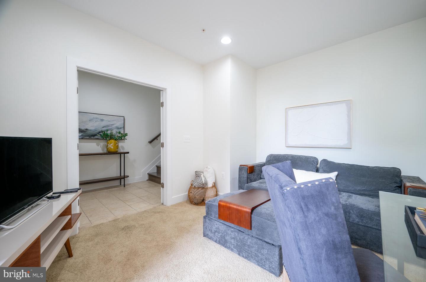 2006 POTOMAC AVE, ALEXANDRIA, Virginia 22301, 3 Bedrooms Bedrooms, ,3 BathroomsBathrooms,Residential,For sale,2006 POTOMAC AVE,VAAX2044820 MLS # VAAX2044820