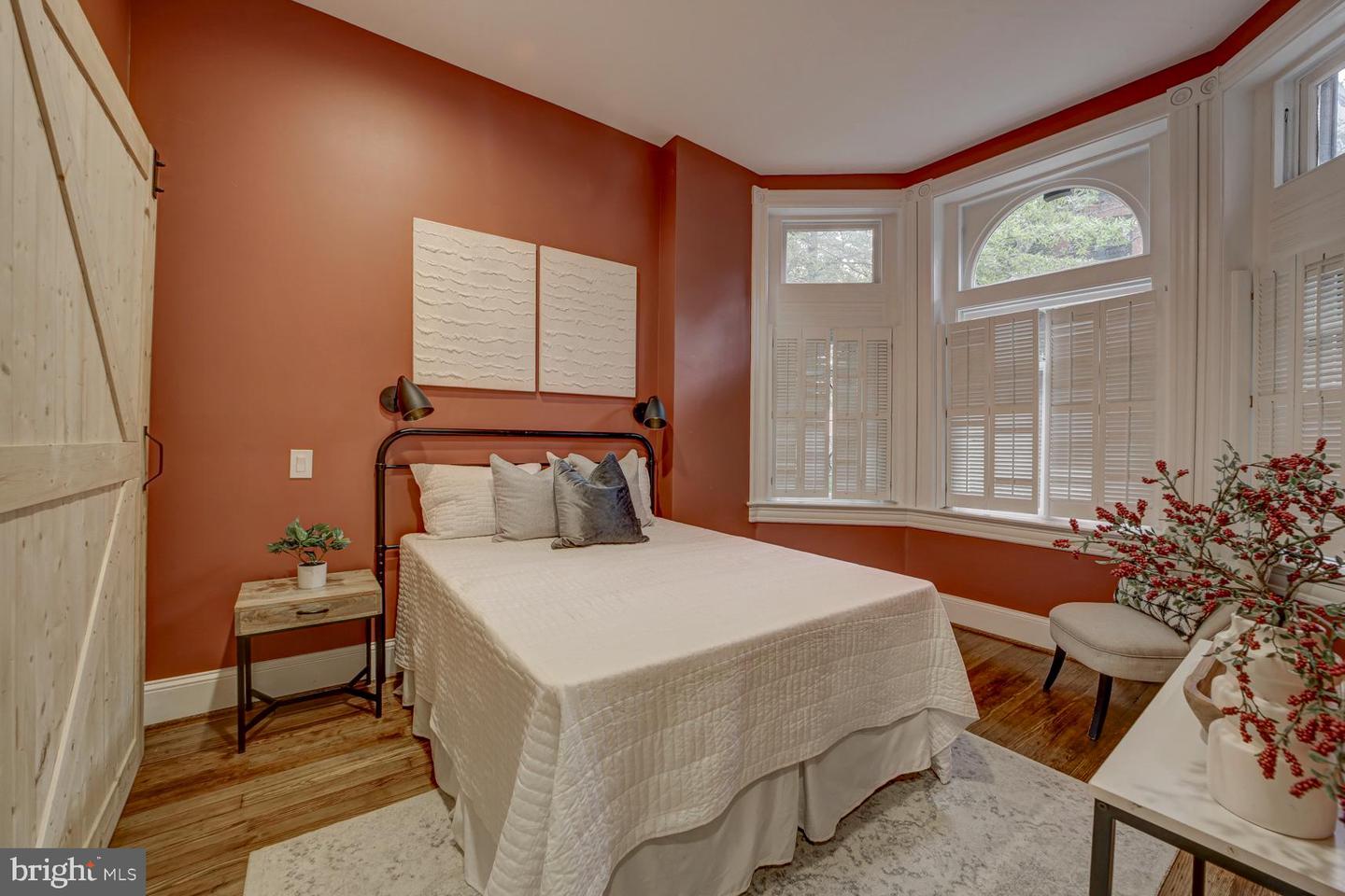 1768 CHURCH ST NW #B, WASHINGTON, District Of Columbia 20036, 2 Bedrooms Bedrooms, ,1 BathroomBathrooms,Residential,For sale,1768 CHURCH ST NW #B,DCDC2198762 MLS # DCDC2198762