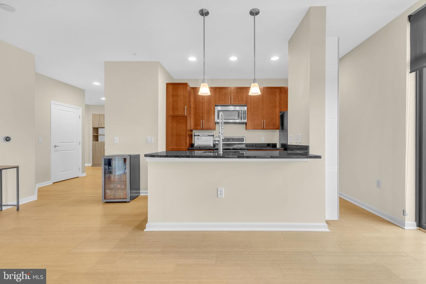 444 W BROAD ST #407, FALLS CHURCH, Virginia 22046, 2 Bedrooms Bedrooms, ,2 BathroomsBathrooms,Residential,For sale,444 W BROAD ST #407,VAFA2002960 MLS # VAFA2002960