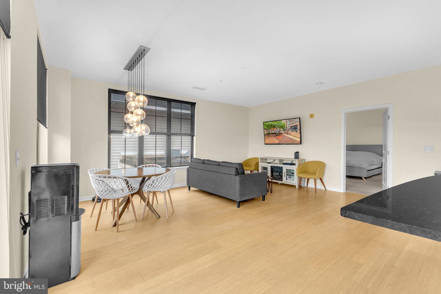 444 W BROAD ST #407, FALLS CHURCH, Virginia 22046, 2 Bedrooms Bedrooms, ,2 BathroomsBathrooms,Residential,For sale,444 W BROAD ST #407,VAFA2002960 MLS # VAFA2002960