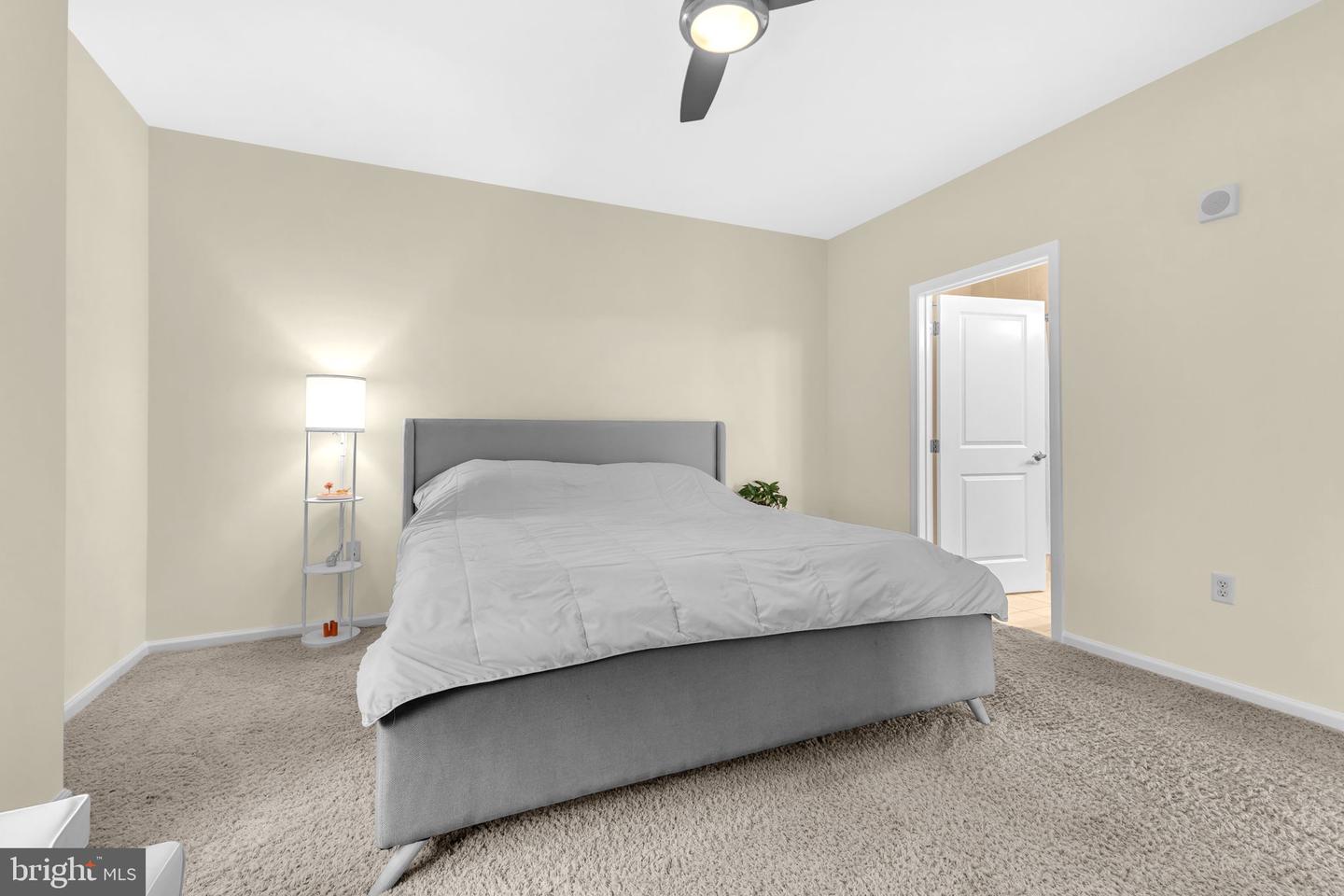 444 W BROAD ST #407, FALLS CHURCH, Virginia 22046, 2 Bedrooms Bedrooms, ,2 BathroomsBathrooms,Residential,For sale,444 W BROAD ST #407,VAFA2002960 MLS # VAFA2002960