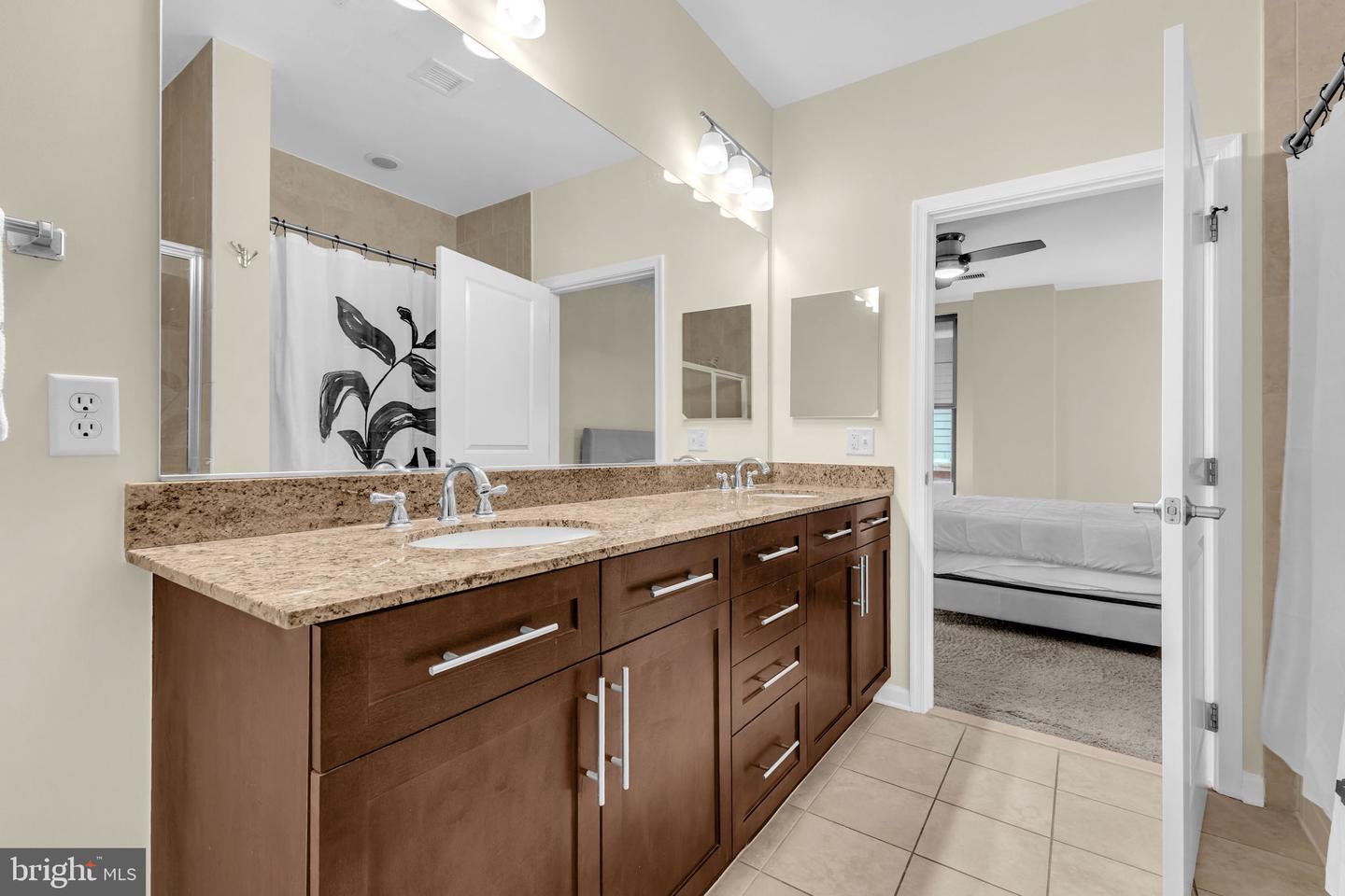 444 W BROAD ST #407, FALLS CHURCH, Virginia 22046, 2 Bedrooms Bedrooms, ,2 BathroomsBathrooms,Residential,For sale,444 W BROAD ST #407,VAFA2002960 MLS # VAFA2002960