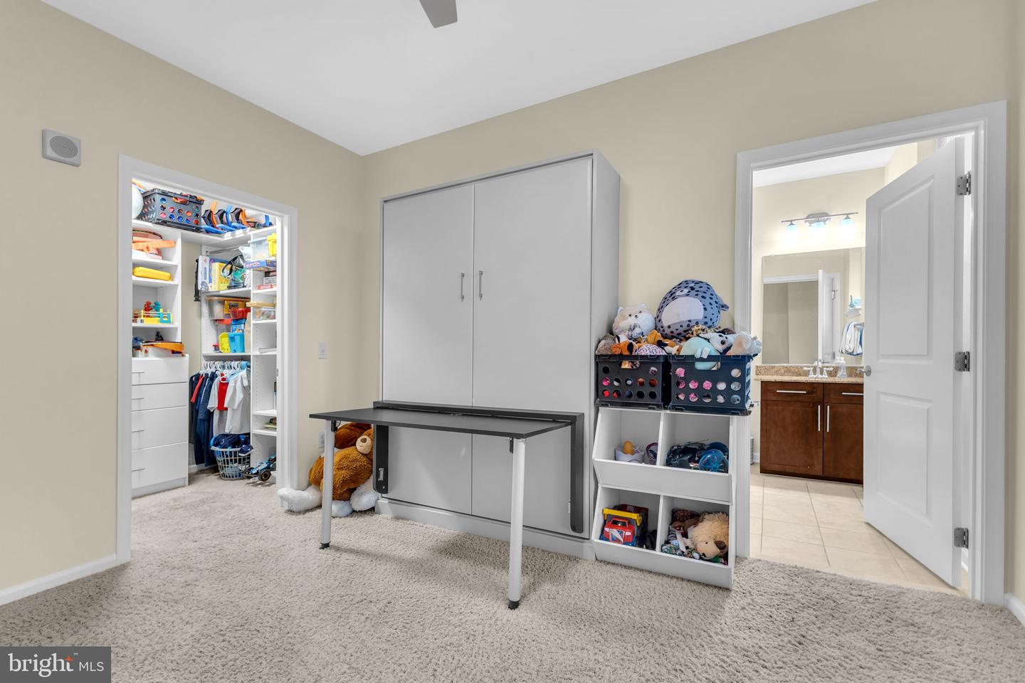 444 W BROAD ST #407, FALLS CHURCH, Virginia 22046, 2 Bedrooms Bedrooms, ,2 BathroomsBathrooms,Residential,For sale,444 W BROAD ST #407,VAFA2002960 MLS # VAFA2002960