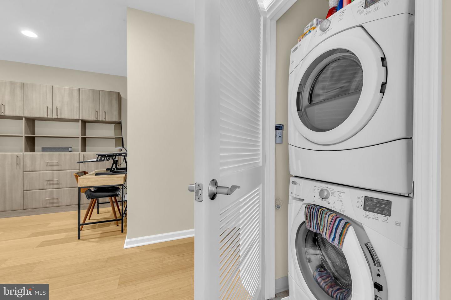 444 W BROAD ST #407, FALLS CHURCH, Virginia 22046, 2 Bedrooms Bedrooms, ,2 BathroomsBathrooms,Residential,For sale,444 W BROAD ST #407,VAFA2002960 MLS # VAFA2002960
