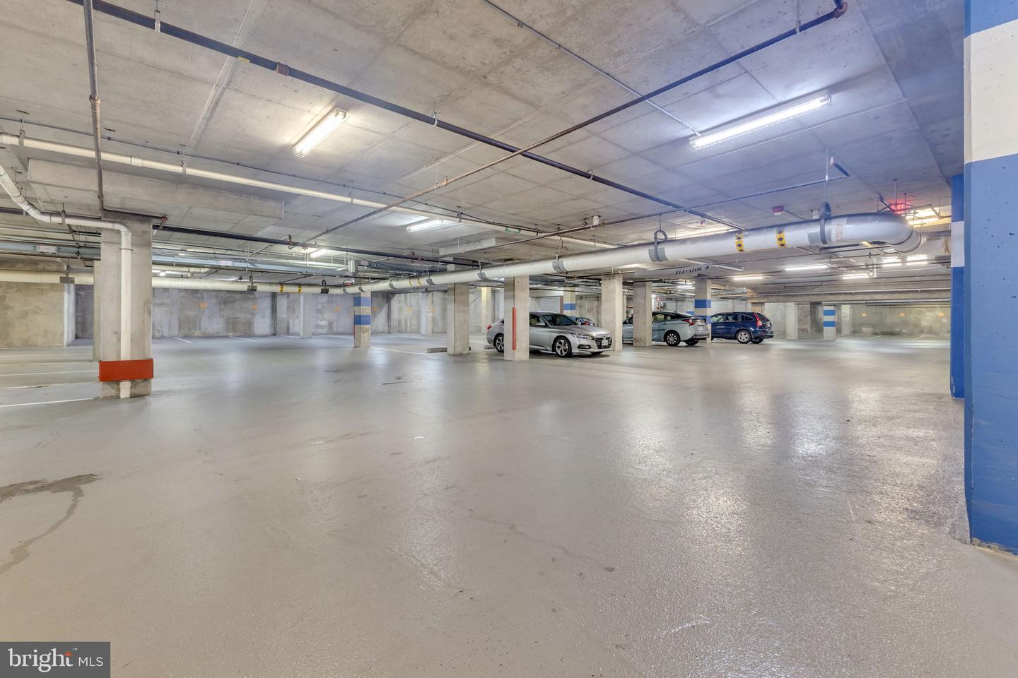 444 W BROAD ST #407, FALLS CHURCH, Virginia 22046, 2 Bedrooms Bedrooms, ,2 BathroomsBathrooms,Residential,For sale,444 W BROAD ST #407,VAFA2002960 MLS # VAFA2002960