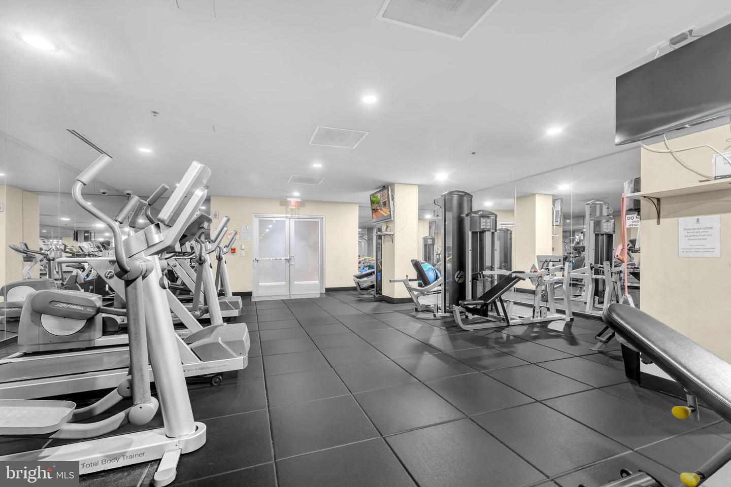 444 W BROAD ST #407, FALLS CHURCH, Virginia 22046, 2 Bedrooms Bedrooms, ,2 BathroomsBathrooms,Residential,For sale,444 W BROAD ST #407,VAFA2002960 MLS # VAFA2002960