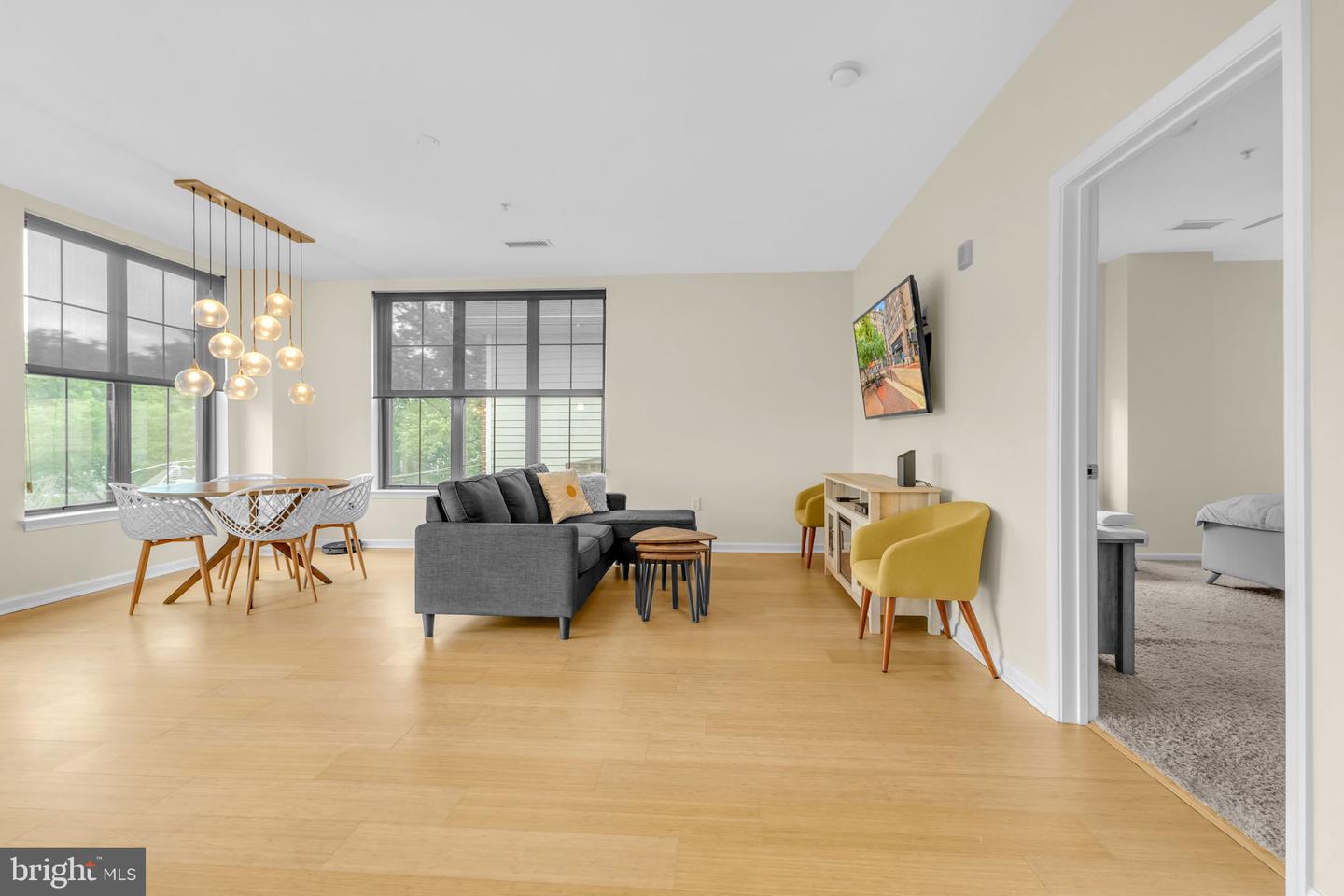 444 W BROAD ST #407, FALLS CHURCH, Virginia 22046, 2 Bedrooms Bedrooms, ,2 BathroomsBathrooms,Residential,For sale,444 W BROAD ST #407,VAFA2002960 MLS # VAFA2002960