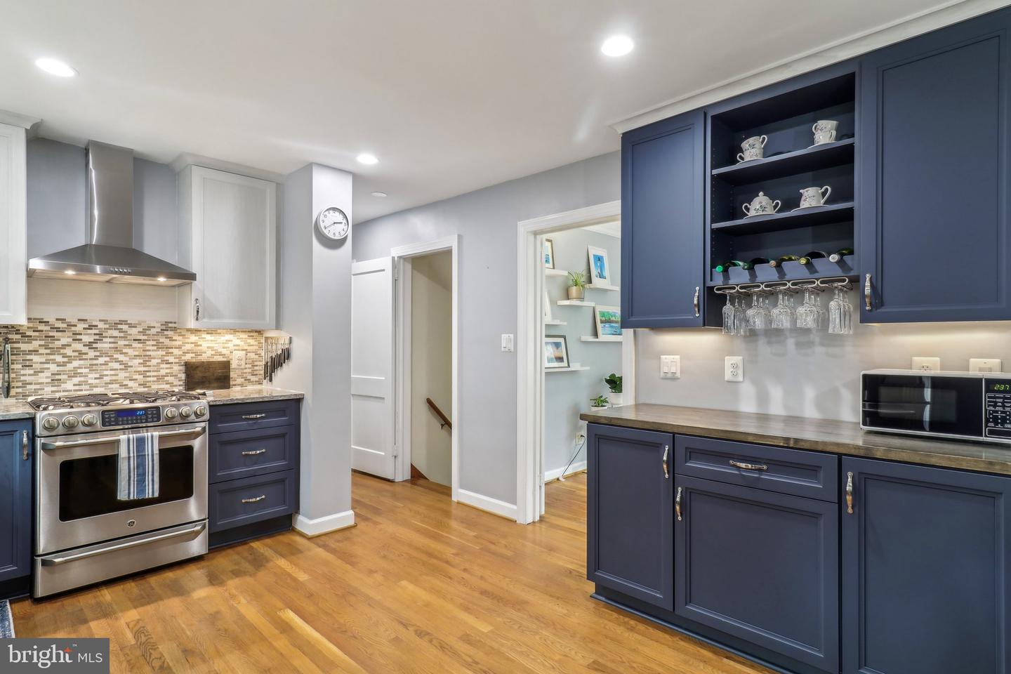 1812 YOUNGBLOOD ST, MCLEAN, Virginia 22101, 4 Bedrooms Bedrooms, ,3 BathroomsBathrooms,Residential,For sale,1812 YOUNGBLOOD ST,VAFX2238360 MLS # VAFX2238360